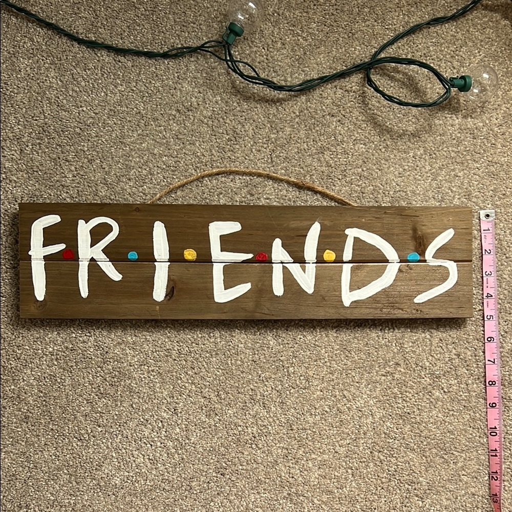 Rustic ‘Friends’ Sign - Picture 2 of 3